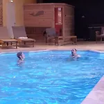 Les Lavandieres De Hotel 4*