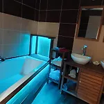 Les Lavandieres De 4*
