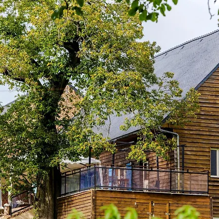 Les Lavandieres De Hotel 4*