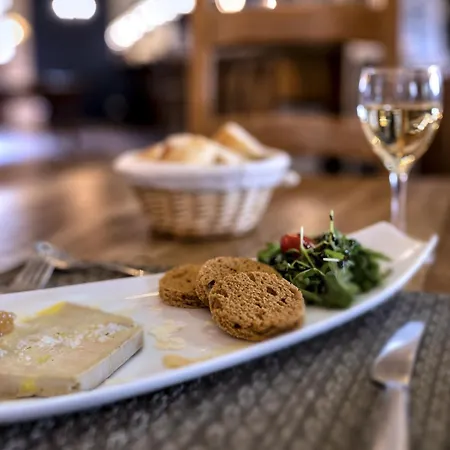 Hotel Les Lavandieres De 4*