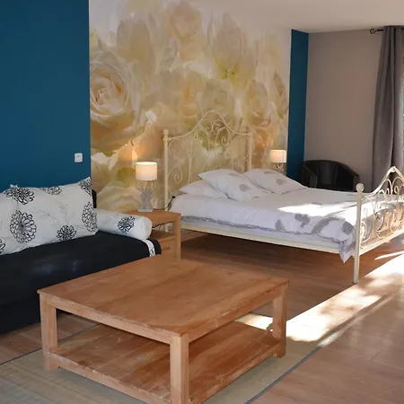 Les Lavandieres De 4*