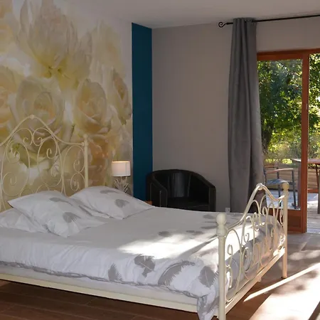 Hotel Les Lavandieres De - A