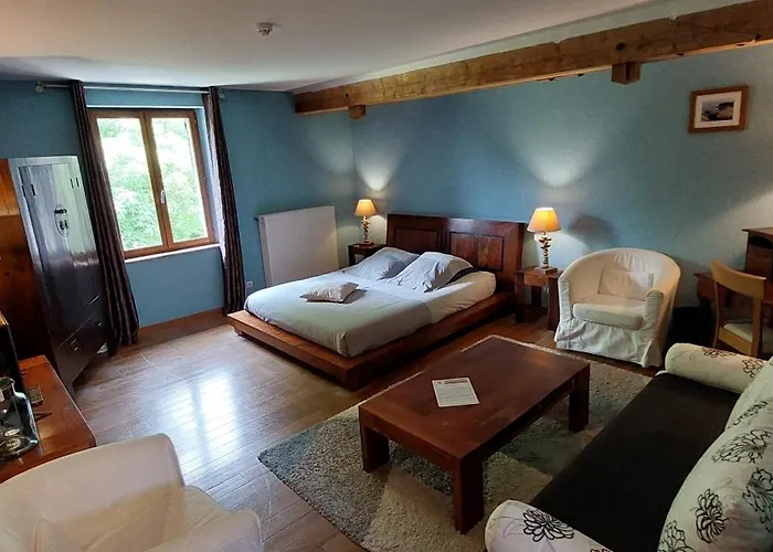 Hotel Les Lavandieres De 4*