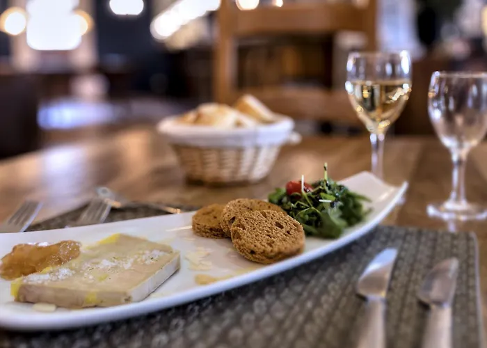 Hotel Les Lavandieres De 4*