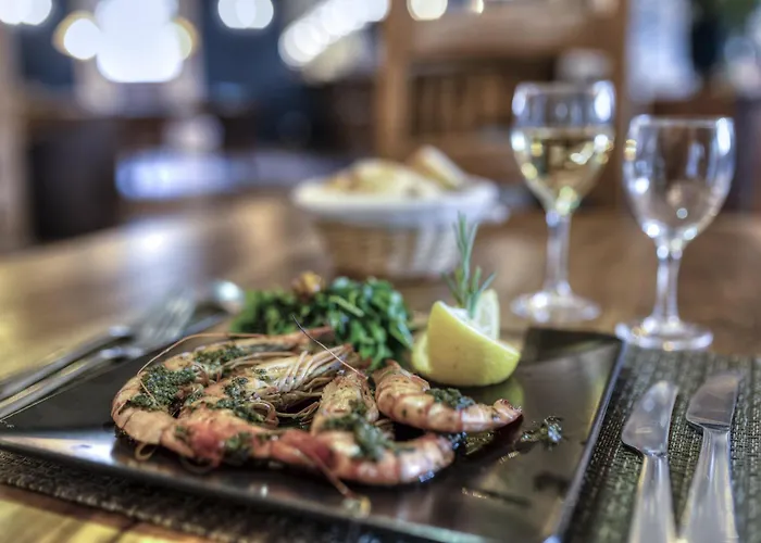 Hotel Les Lavandieres De 4*